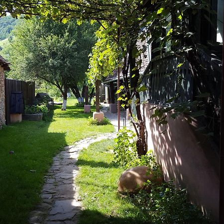 Valchid Guest House Exterior photo